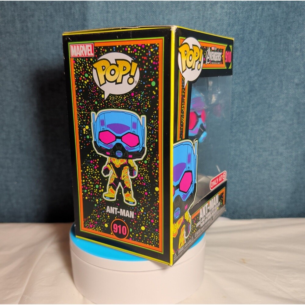 Funko Pop Ant-Man 910 Avengers Endgame Blacklight Target Exclusive PreOwned - Picture 15 of 16